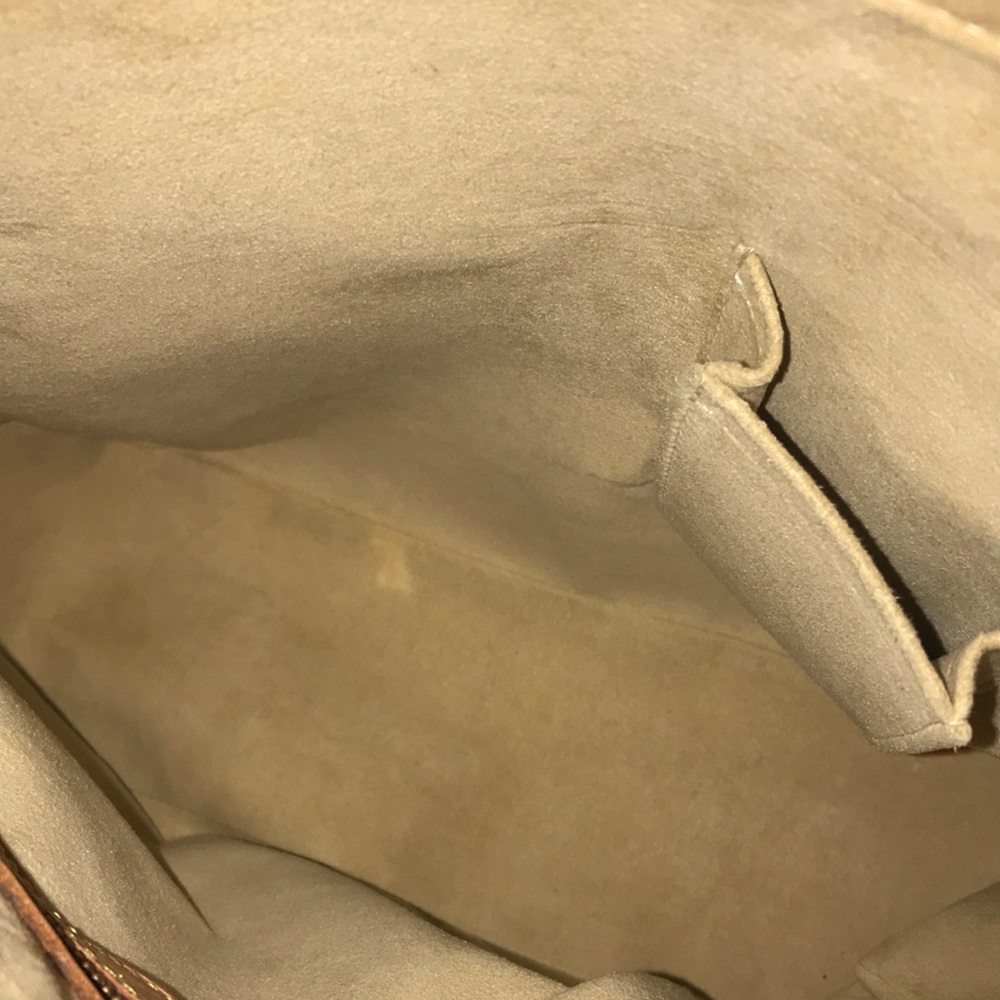 🔥DISCONTINUED🔥LARGE ZIPPER LOUIS VUITTON - Picture 6 of 16